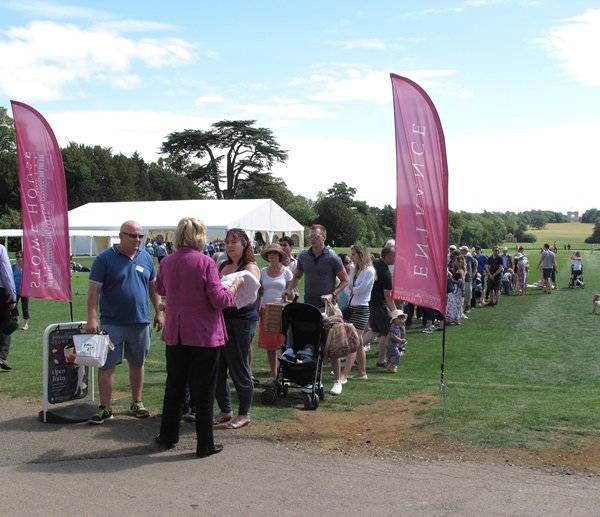 Stowe-House-Grand-Opening-August-2015-visitors-waiting-to-see-the-new-Welcome-and-Discovery-Centre